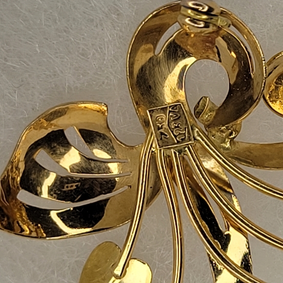 18K YELLOW GOLD WITH RUBIES PIN BROOCH 5.54 Grams - Picture 5 of 7